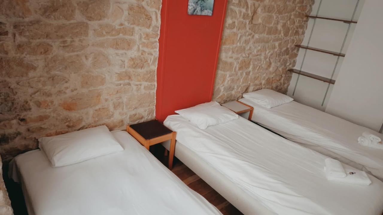 Hotel Hermance Bellegarde-sur-Valserine Esterno foto